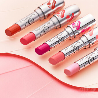 シュウ ウエムラ」渡辺直美初プロデュース限定リップに注目