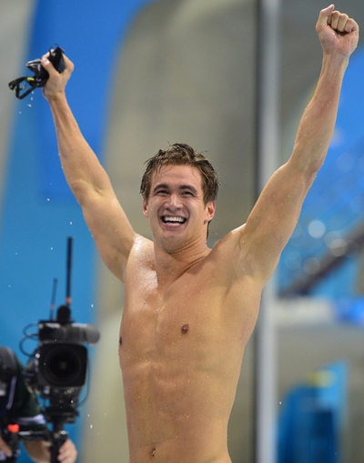 エイドリアンが男子100メートル自由形を制し金メダル