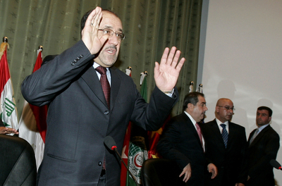 イラク安定化会議の議場近くで、複数の爆弾攻撃があり35人死亡 - イラク