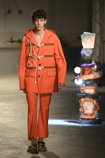 「アクネ ストゥディオズ」19年春夏メンズ