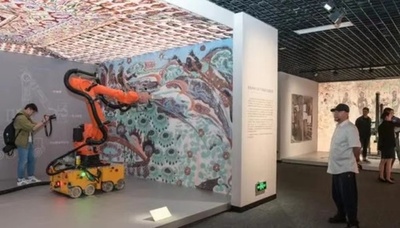 中国で壁画を守る宇宙技術応用のロボットが登場