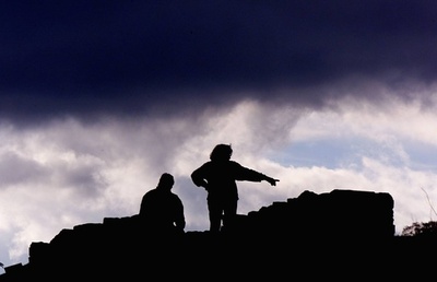 湖底に「ネッシーの死骸」… 古い映画のセットと判明