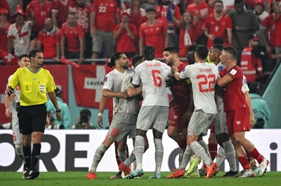 FIFA、セルビアを処分へ W杯スイス戦で規定違反か