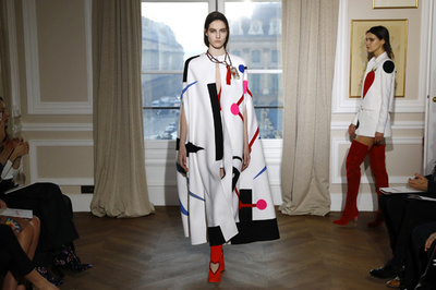 「スキャパレリ」17年春夏オートクチュール