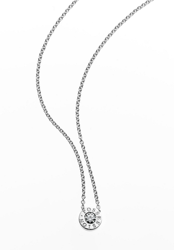 ピアジェが贈る今年のクリスマス　プチペンダントで愛を感じて