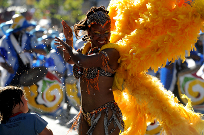 モンテビデオのカーニバル開幕