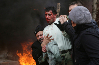 イラン治安部隊と反体制派デモが衝突、参加者4人死亡