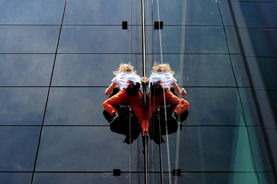 仏スパイダーマン、イスタンブールの最新高層ビルも制覇 トルコ