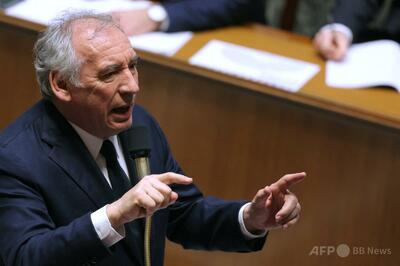 「フランスに移民殺到」首相発言を左派・中道派が批判、右派は歓迎