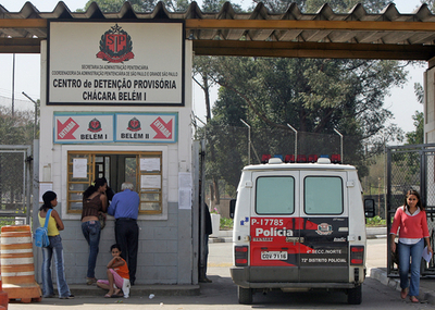 ブラジルの刑務所でミスコン、26歳のトラック強盗犯がグランプリ