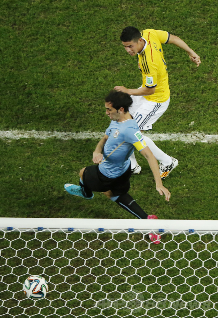 ロドリゲスが活躍みせたコロンビア、スアレス不在のウルグアイ撃破