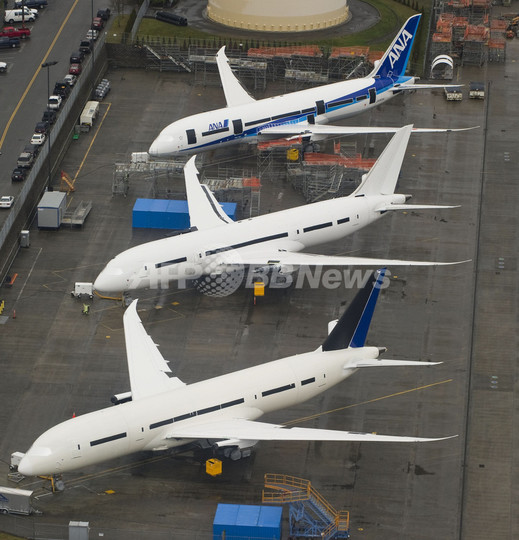 カタール航空なども運航を停止、B787型機 カタール航空なども運航を停止、B787型機