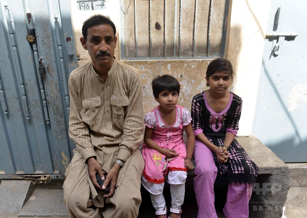 国際ニュース：AFPBB News「なぜ先生は殺されたの？」 パキスタン名誉殺人、少女らの心に傷