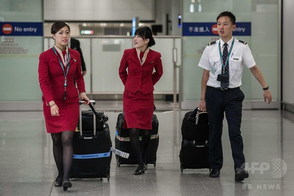 ✈️キャセイパシフィック航空 本物 CA制服 ✈️キャセイパシフィック航空 本物 CA制服の通販 by glamecco's
