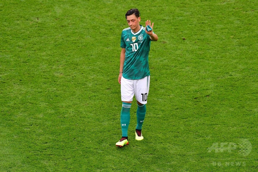 ドイツ連盟がエジルに反論 多様性を支持 と人種差別否定 写真1枚 国際ニュース Afpbb News