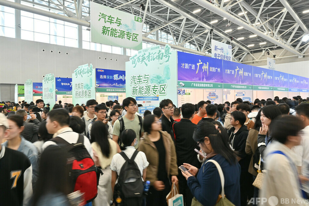 AI自作の就活ツール……AIが変えた春の採用シーズン