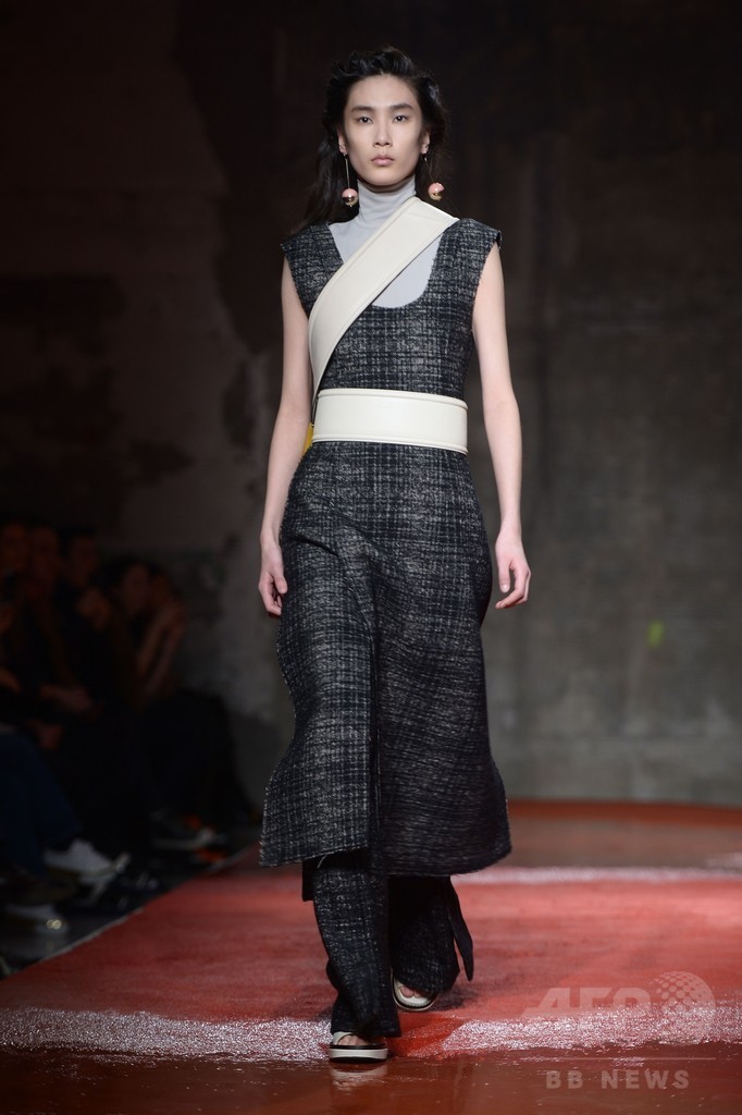 荒野を舞台にした荒々しくも機能的なクリエーション、「マルニ」15/16秋冬