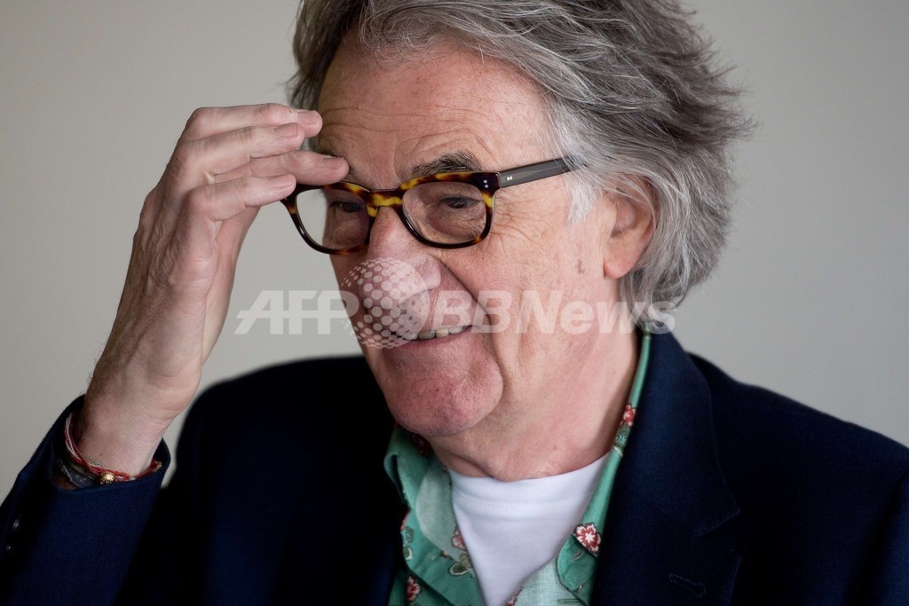 ポール・スミスの世界観に浸るエキシビション、英ロンドンで開催