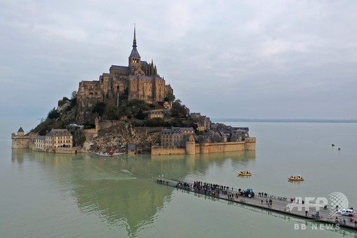 モンサンミシェル、潮が満ち「孤島」に 写真13枚 国際ニュース