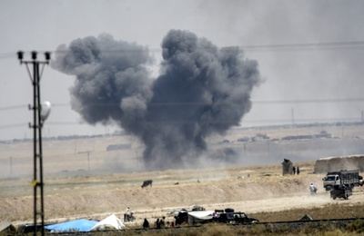 トルコ治安部隊、シリアから入国試みた欧報道関係者4人を拘束