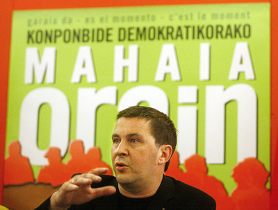 バスク地方の非合法政党、和平プロセスに向けて記者会見 - スペイン