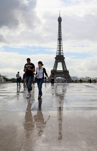 「地元の友達」をレンタル、ツアーとは異なる旅の楽しみを