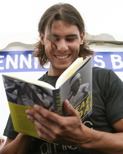 ＜テニス＞ラファエル・ナダルが自伝を発表 - スペイン