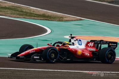 フェラーリが26年の新車発表、 ハミルトン「大きな挑戦」に備える