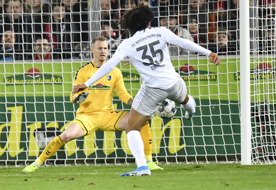 バイエルン劇的勝利で3位浮上、デビュー戦の18歳が決勝弾