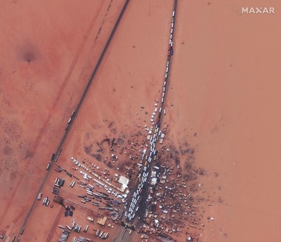 スーダン衝突、3週目に エジプト国境には退避バスの列