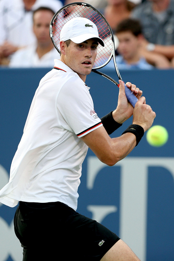 大会連覇中のフィッシュが途中棄権、アトランタ・オープン