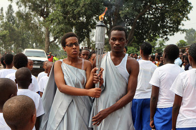 ルワンダ大虐殺から20年、被害者と加害者が体験談