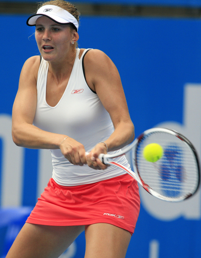 バイディソバ ハンチュコワをストレートで降し準々決勝進出果たす