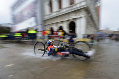 週末のベネチアは水浸し、「アクアアルタ」再び