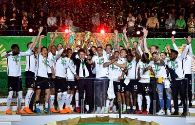 フランクフルトがバイエルン撃破、30年ぶりのドイツ杯優勝