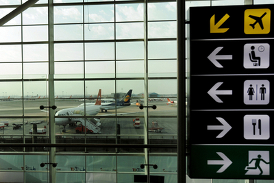 「飛行機に爆弾」乗り遅れまいとウソの電話をかけた男を逮捕、インド