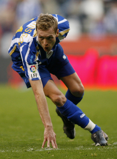 デポルティボ ホームでエスパニョールを降す