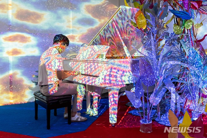 ヤマハミュージックコリア自動演奏ピアノ「ディスクラビア」（写真＝ヤマハミュージックコリア提供）(c)NEWSIS