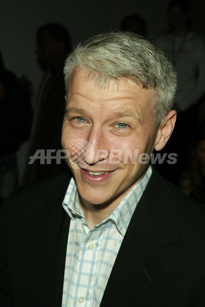 米CNNの看板キャスター、同性愛を公表