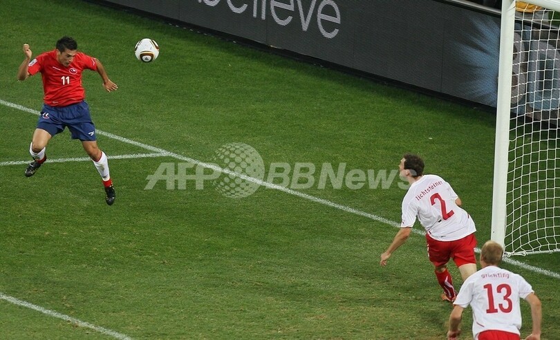 チリ スイスを下し決勝T進出に大きく前進、W杯