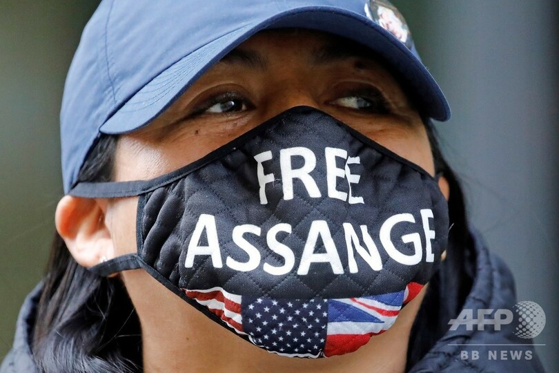 ウィキリークスのアサンジ被告「幻聴」訴える、精神科医