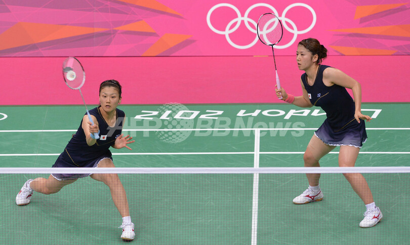 藤井/垣岩組がバドミントン女子ダブルス決勝進出