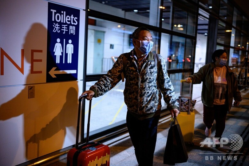 香港に足止めのクルーズ船に下船許可 乗員のウイルス検査後