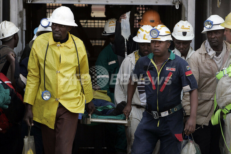 南アの金鉱エレベーター事故、全員救出　重傷者なし
