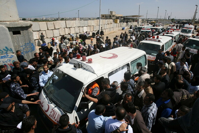 エジプト、ガザ検問所を要治療者のため開放