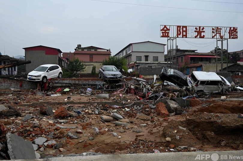 中国中部豪雨、死者33人に 不明者の捜索・救助活動続く