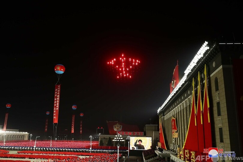 北朝鮮が軍事パレード、潜水艦発射弾道ミサイル公開 KCNA