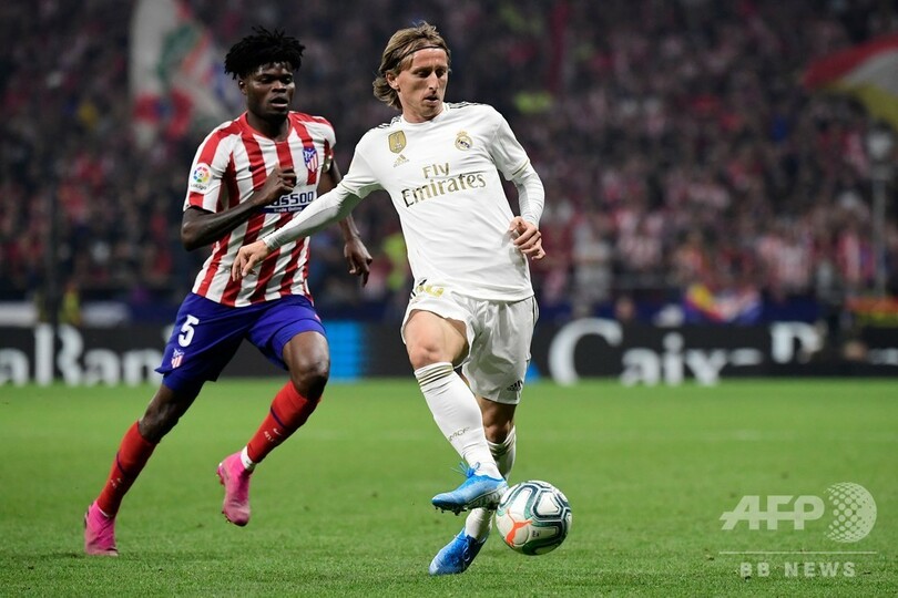 マドリードダービーは無得点引き分け、レアルが暫定首位守る