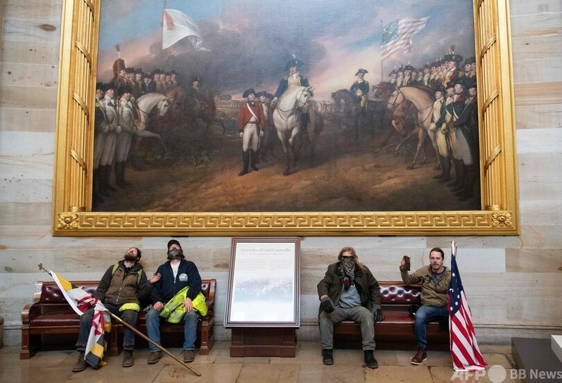 米議会警察長官、辞表提出 トランプ氏支持者乱入で