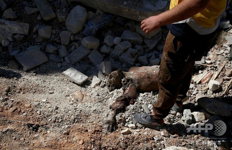 シリア北西部への空爆で民間人43人死亡 監視団発表